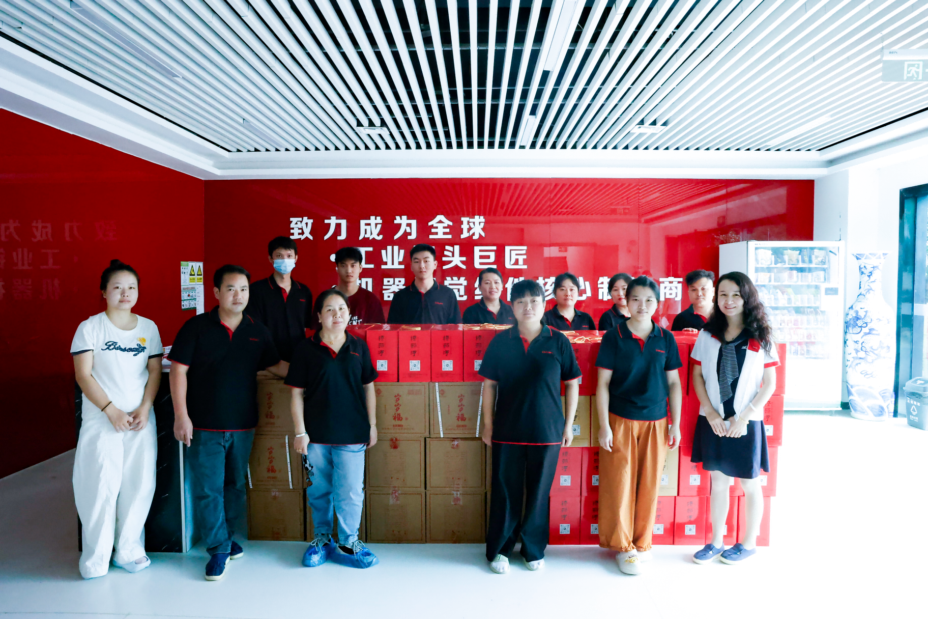 _L7A6127(1)(1).png